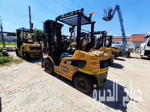 فوركلفت للأيجار في الدمام | تاج المملكة